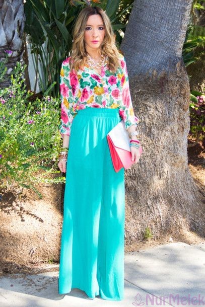 turkuaz pantolon çiçekli bluz kombini yazlık