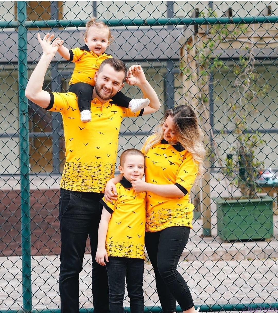 sarı yazlık anne baba çocuk tişört kombini 2020