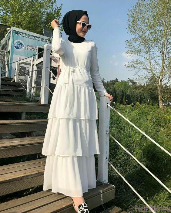 kat kat beyaz tesettür elbise