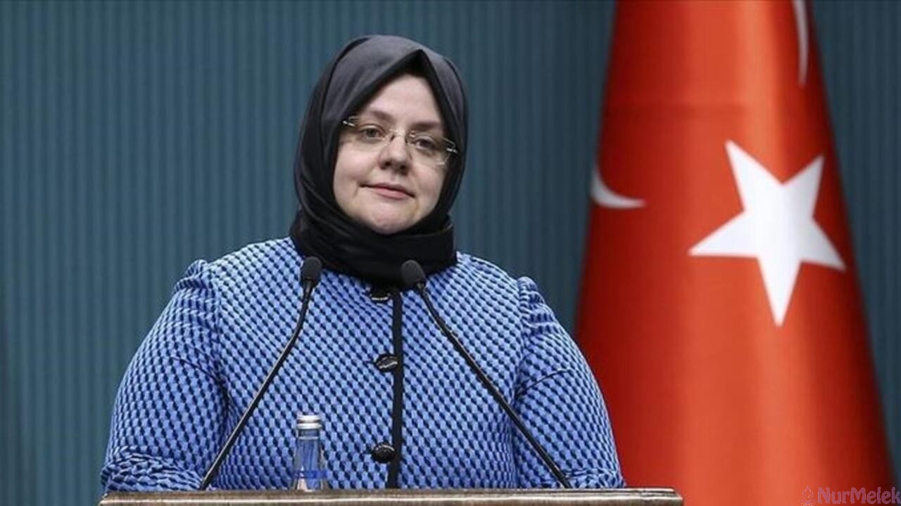 Bakan Zehra Zümrüt Selçuk