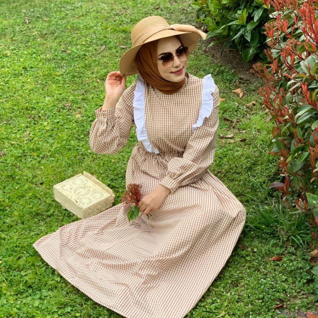 2021 İlkbaharının En İyi 20 Tesettür Elbise Modeli 2021 İlkbaharının En İyi 20 Tesettür Elbise Modeli