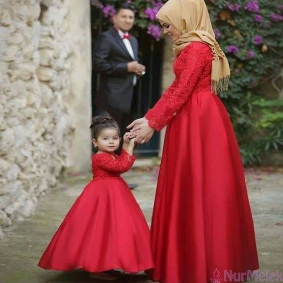 tesettür anne kız abiye elbise kombini 2021