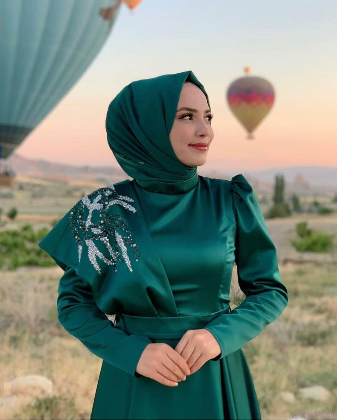 saten omuz detaylı tesettür söz abiyesi