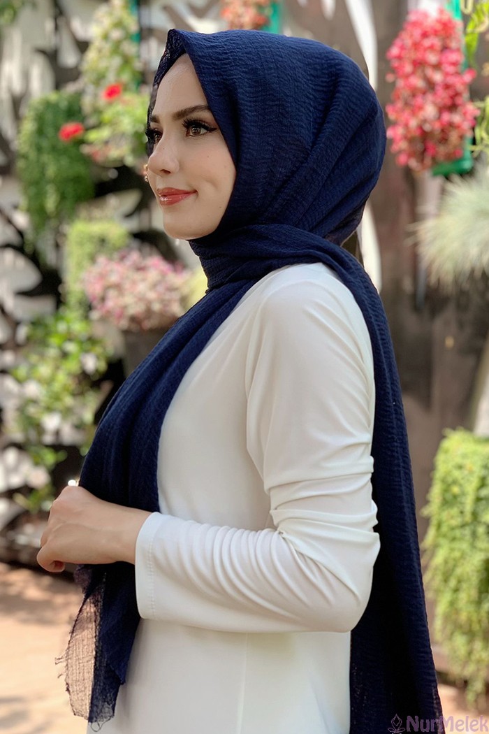 lacivert bürümcük şal kombini