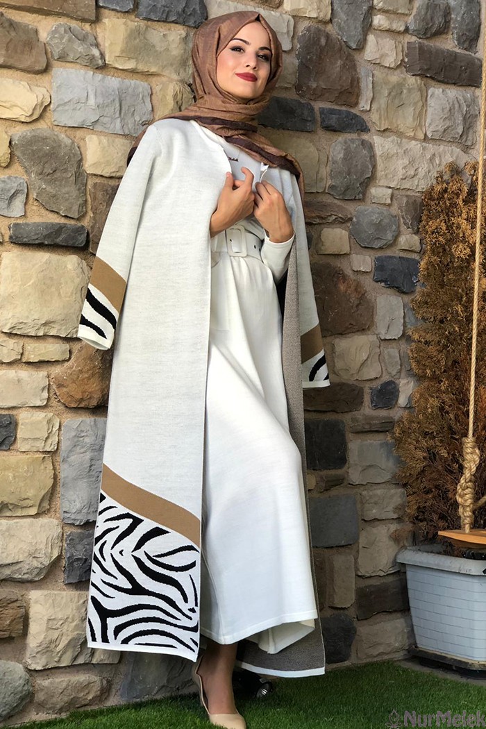 zebra desen tesettür hırka elbise kombini