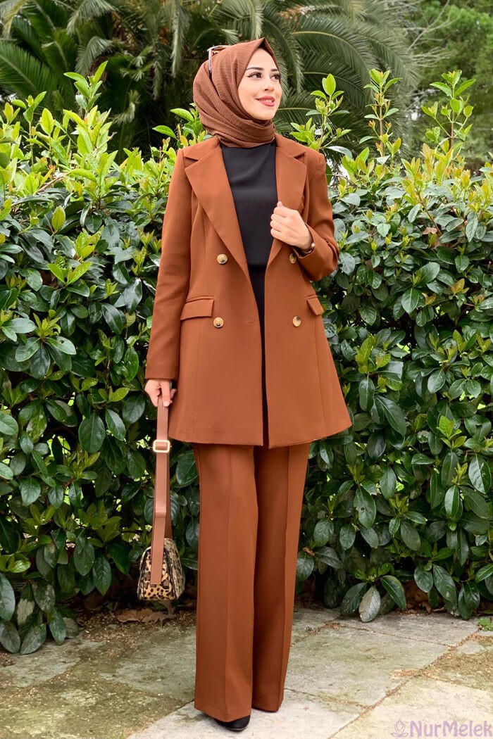 kahverengi klasik ceket tesettür öğretmen kombini
