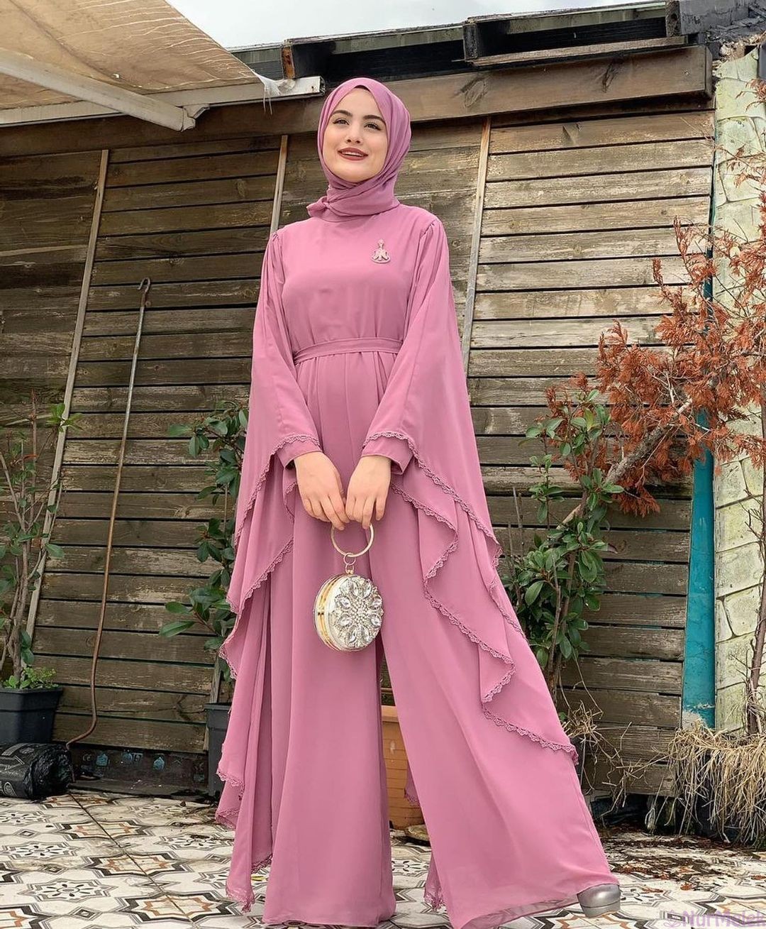 mezuniyet töreni için tesettür abiye tulum