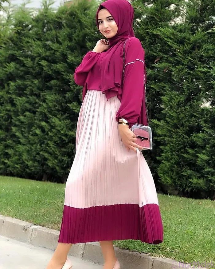 iki renkli tesettür takım