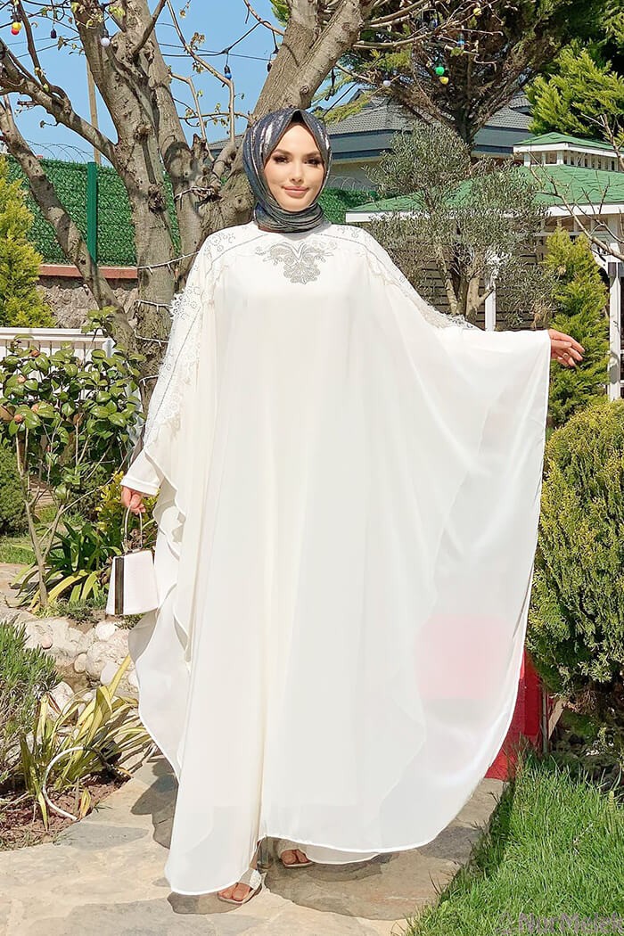 taş işlemeli beyaz tesettür elbise