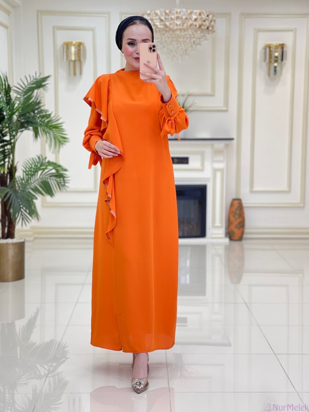 turuncu fırfır detaylı tesettür elbise