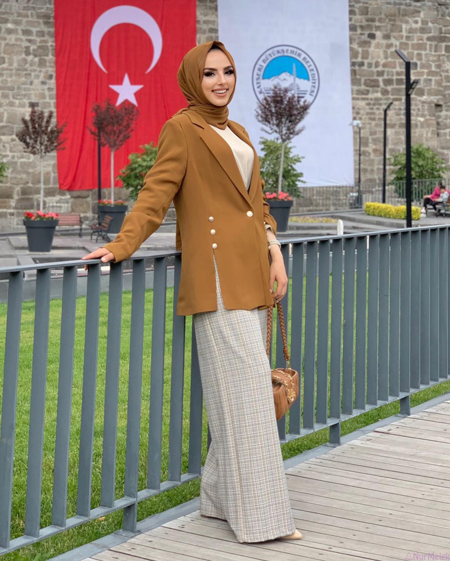 sonbahar tesettür ceket kombini