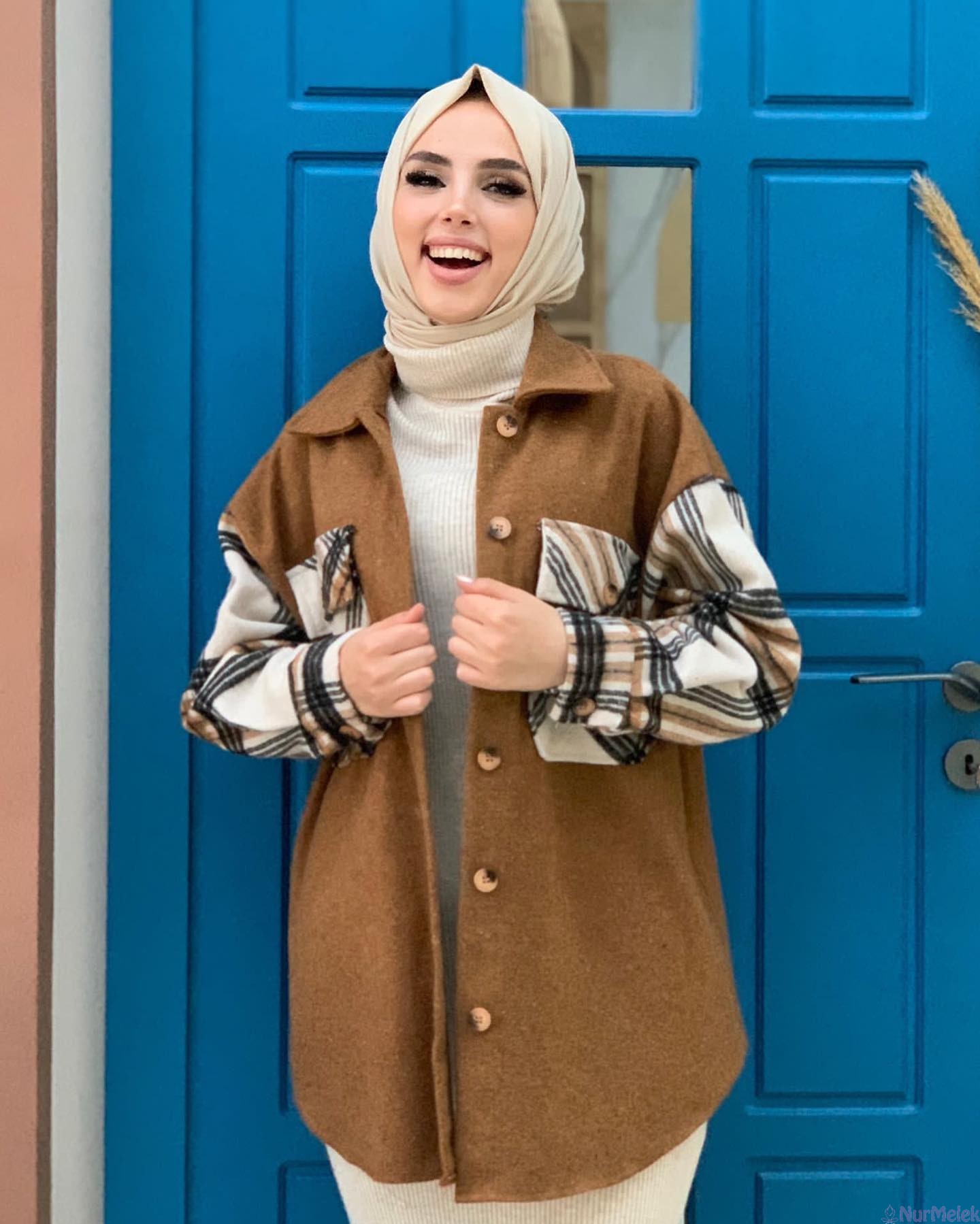 kaşe gömlek kombini