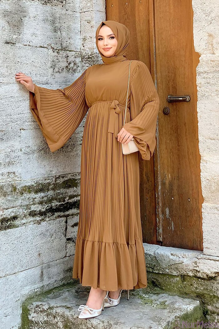 şifon pliseli yazlık tesettür elbise 2023