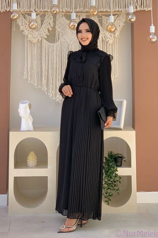 bel lastikli dantelli siyah tesettür yazlık şifon elbise 2023