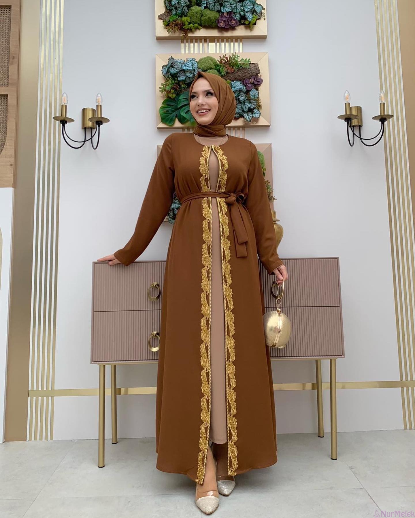 dantel detaylı etnik tesettür abaya