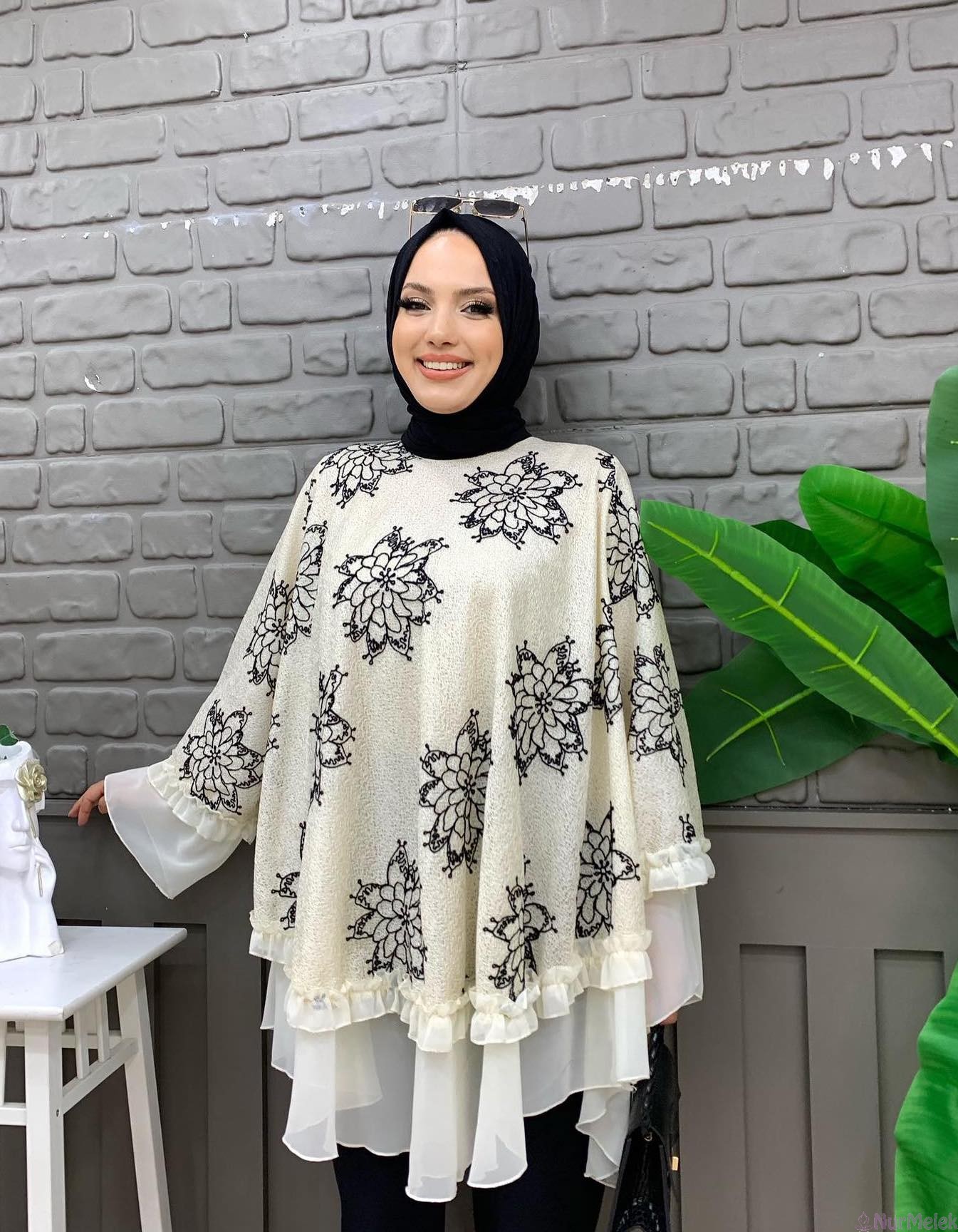 tesettür anne dantelli tunik kombini