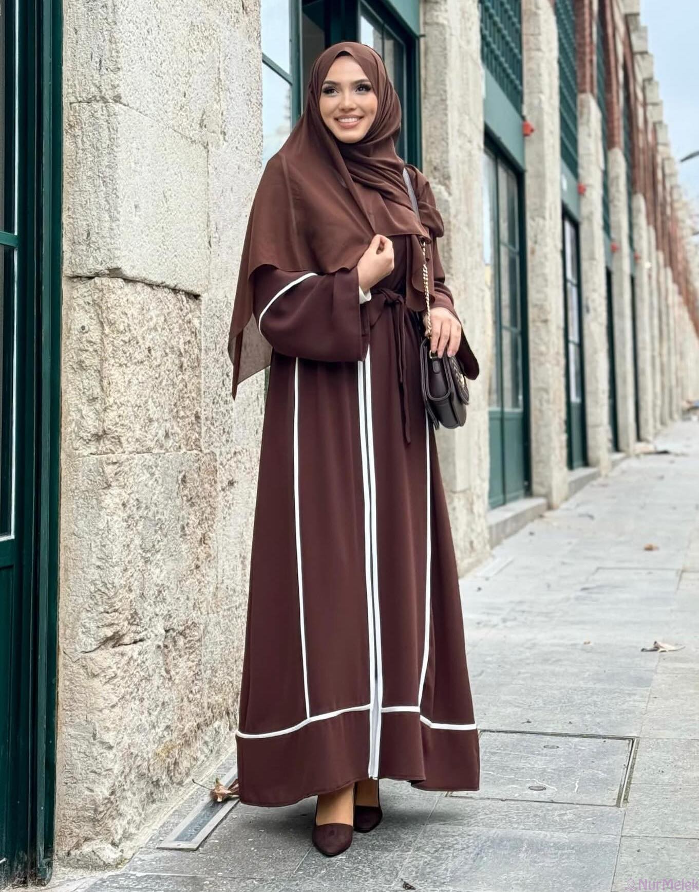 tesettür anne ferace modeli