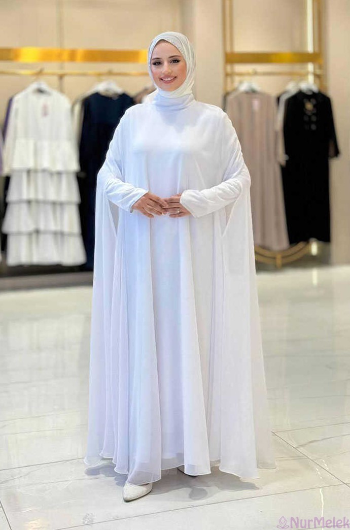 sünnet mevlidi sünnet annesi beyaz tesettür abaya