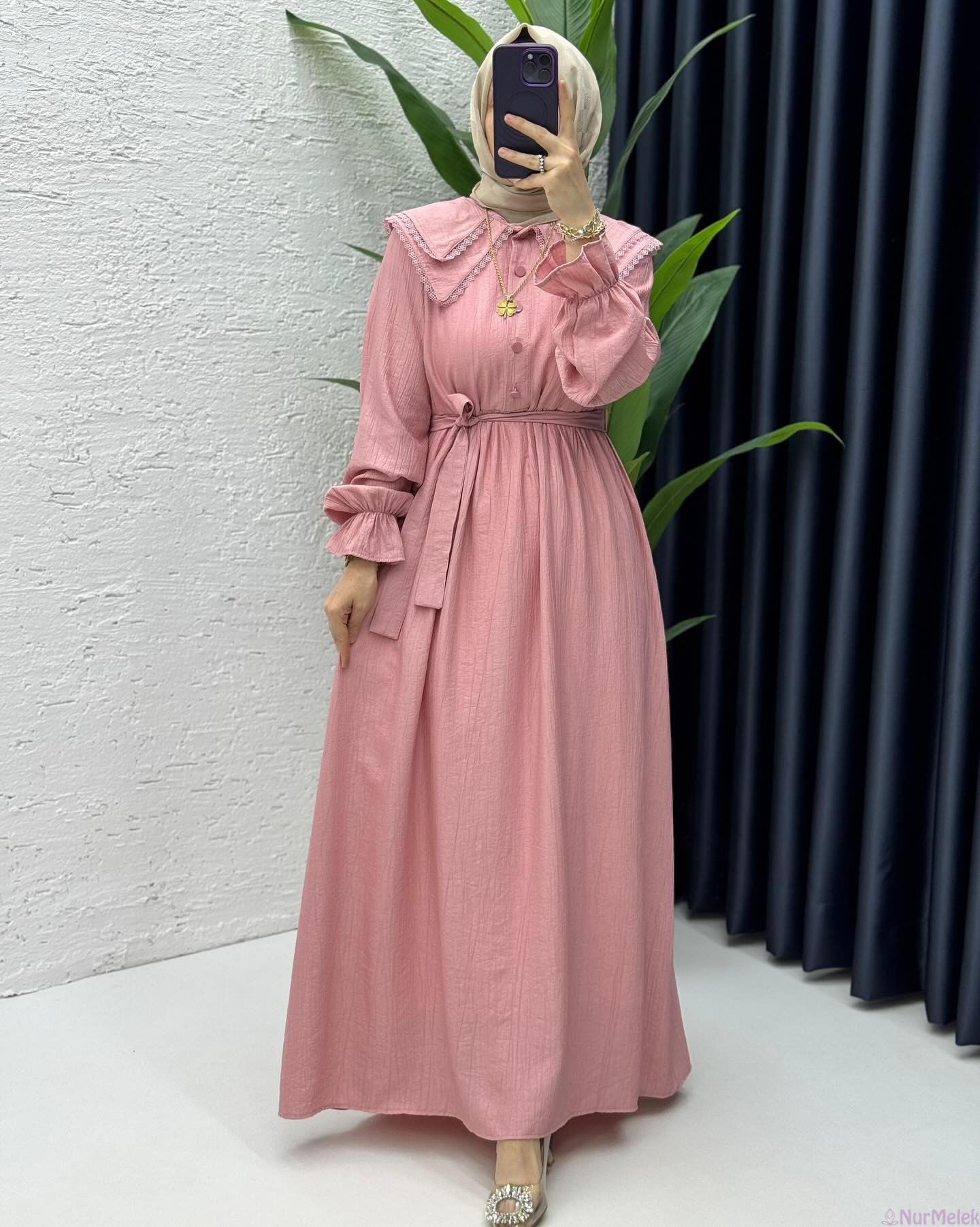 pembe kuşaklı vintage tesettür elbise