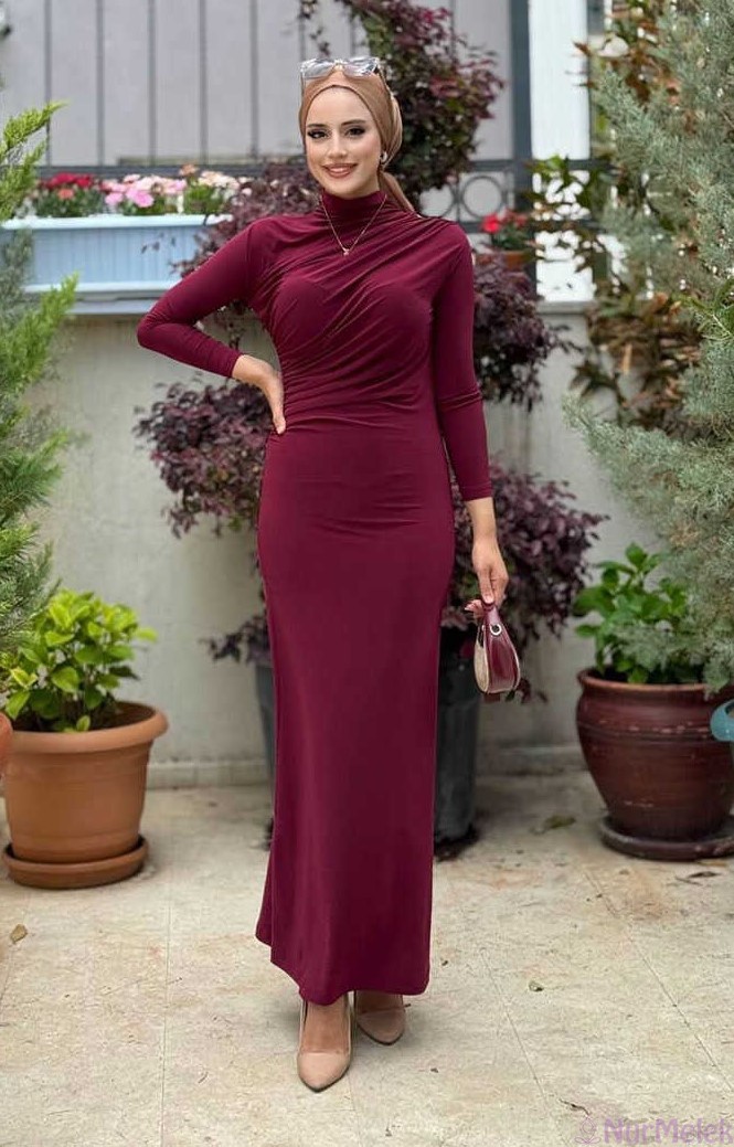 büzgü detaylı genç tesettür yazlık elbise 2026